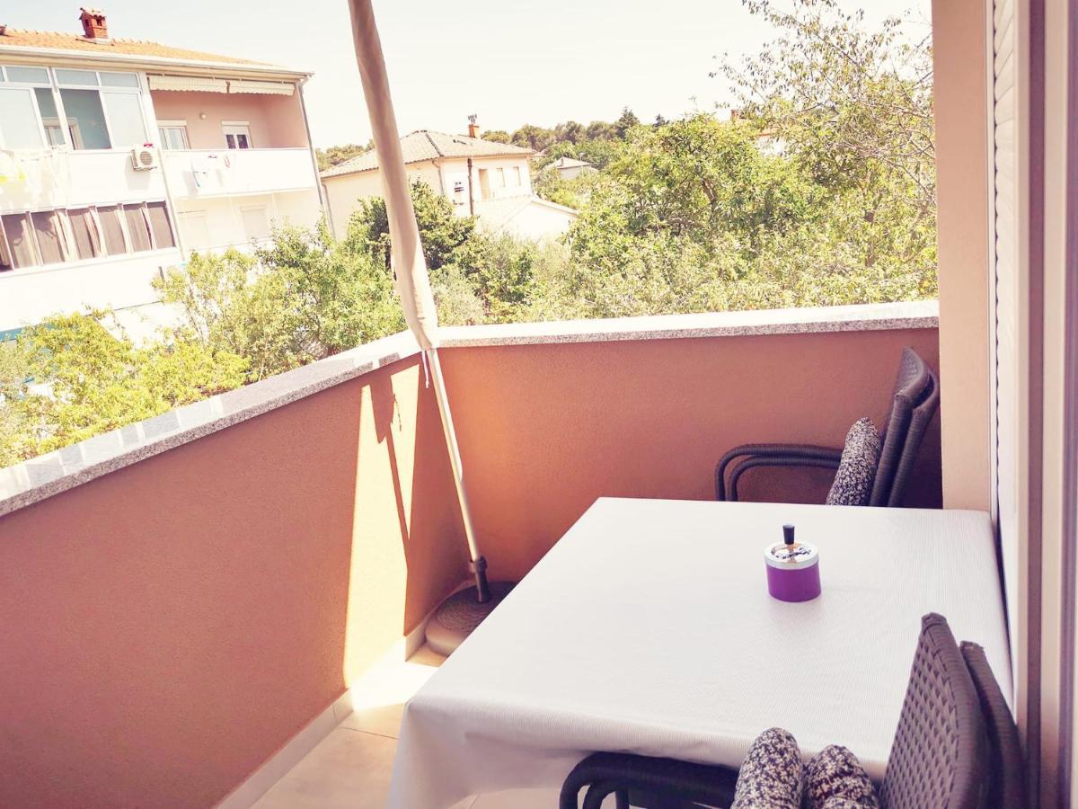 Apartmani Marco,Lukas,Patrick,David,Blizu Centra I Mora Sa Free Privatnim Parkingom Πούλα Εξωτερικό φωτογραφία
