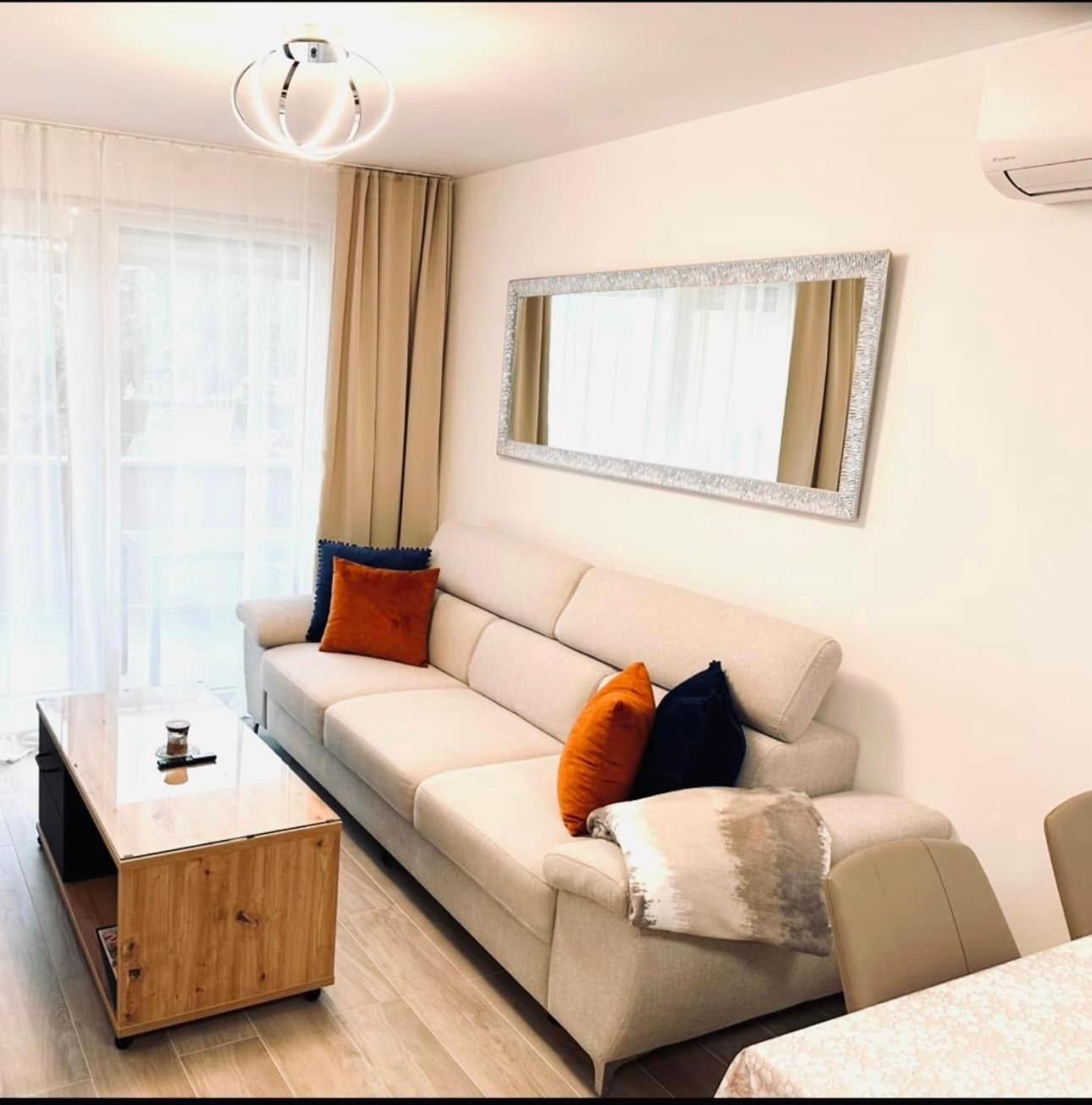 Apartmani Marco,Lukas,Patrick,David,Blizu Centra I Mora Sa Free Privatnim Parkingom Πούλα Εξωτερικό φωτογραφία